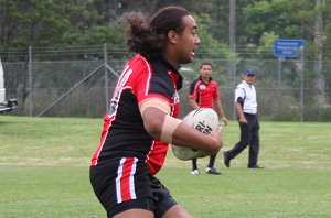 Endeavour SHS v Chifley College - NSWCHS St. Mary's Cup action (photo : ourfooty media) 