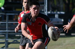 UNI SHIELD  - Endeavour SHS v Westfields SHS aCTioN (Photo's : ourfooty media)