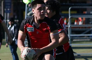 UNI SHIELD - Endeavour SHS v Westfields SHS aCTioN (Photo's : ourfooty media)