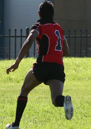 UNI SHIELD - Endeavour SHS v Westfields SHS aCTioN (Photo's : ourfooty media)