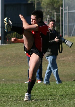 UNI SHIELD - Endeavour SHS v Westfields SHS aCTioN (Photo's : ourfooty media)