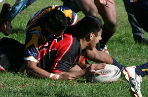 UNI SHIELD - Endeavour SHS v Westfields SHS aCTioN (Photo's : ourfooty media)