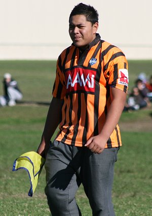 UNI SHIELD - Endeavour SHS v Westfields SHS aCTioN (Photo's : ourfooty media)