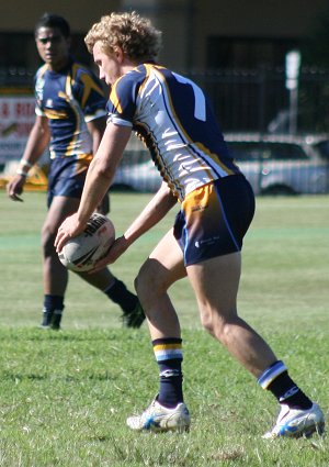 UNI SHIELD - Endeavour SHS v Westfields SHS aCTioN (Photo's : ourfooty media)