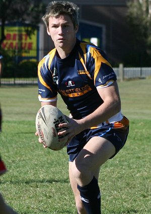 UNI SHIELD - Endeavour SHS v Westfields SHS aCTioN (Photo's : ourfooty media)