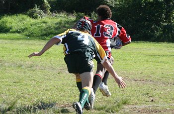 Endeavour SHS on the way to the try line ( Photo : ourfooty media)