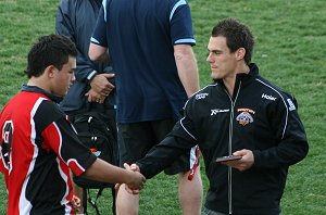 WestTigers John Morris presents the 'Man of the Match' Award 