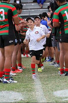 The South Sydney RABBITOH'S Ball Boys (Photo : steve montgomery / OurFootyTeam.com)