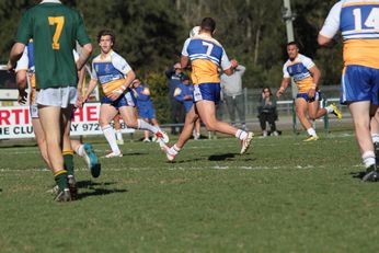2016 gio Schoolboy Cup Semi Final Action - Patrician Brothers Catholic College v FARRER Memorial AG High School - (Photo : steve montgomery / OurFootyTeam.com) 