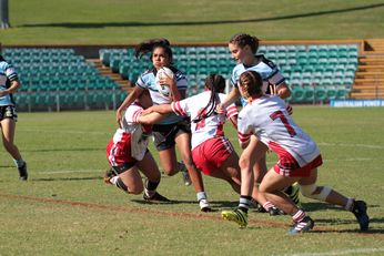 Cronulla Sharks v Illawarra Steelers Tarsha Gale Cup u18 Girls Rugby League Action (Photo : steve montgomery / OurFootyTeam.com)