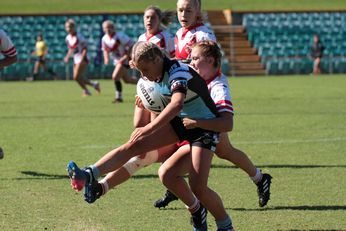 Cronulla - Sutherland Sharks v Illawarra Steelers Tarsha Gale Cup u18 Girls Rugby League Qualifying Final Action (Photo : steve montgomery / OurFootyTeam.com)