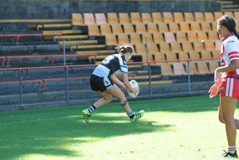 Cronulla Sharks v Illawarra Steelers Tarsha Gale Cup u18 Girls Rugby League Action (Photo : steve montgomery / OurFootyTeam.com)
