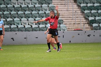 Cronulla - Sutherland Sharks v Canberra Raiders Tarsha Gale Cup Semi Final u18 Girls Rugby League l Action (Photo : steve montgomery / OurFootyTeam.com)