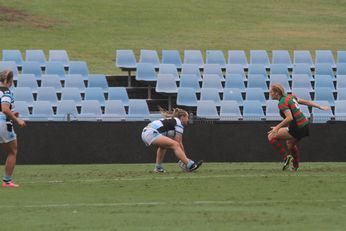 Georgia Healy scoring the 1st Tarsha Gale Cup try at Shark Park - her 1st for the day (Photo's : Steve Montgomery) 