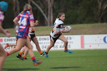 Newcastle Knights v WestsTigers U18 Tarsha Gale Cup Girls Rugby League Preliminary Final Action (Photo : steve montgomery / OurFootyTeam.com)