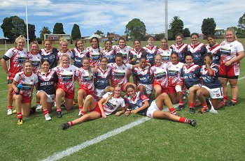 SiA Sydney Roosters & Illawarra Steelers s U18 Tarsha Gale Cup u18 Girls Rugby League Rnd 3 GroupPhoto (Photo : steve montgomery / OurFootyTeam.com)