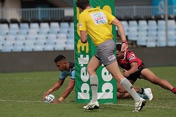 Jonaiah Lualua dives in for a try - Cronulla - Sutherland Sharks v North Sydney Bears Sat 23 rd March Action (Photo : steve montgomery / OurFootyTeam.com)