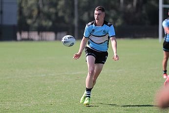 Kade Dykes unloads - Cronulla SHARKS v Canterbury-Bankstown Bulldogs u18s SG Ball Cup Elimination Final Action (Photo : steve montgomery / OurFootyTeam.com)