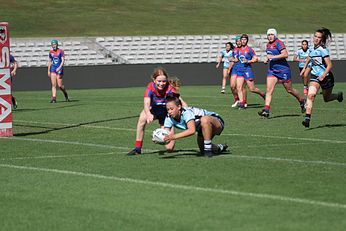 2019 NSWRL Tarsha Gale Cup SEMI FINALS - Newcastle Knights v Cronulla Sharks u18 Girls Rugby League Action (Photo : steve montgomery / OurFootyTeam.com)