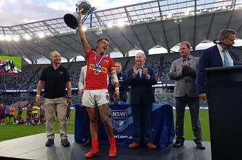 Illawarra Steelers Skipper Jayden Sullivan proudly hold up the 2019 SG Ball Cup (Photo : Steve Montgomery / OurFootyTeam.com)