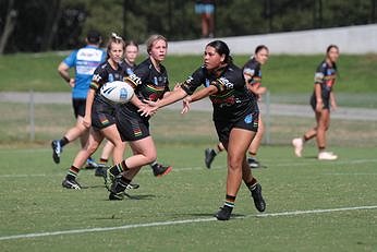 Penrith Panthers v Cronulla - Sutherland Sharks Tarsha Gale Cup Action (Photo : steve montgomery / OurFootyTeam.com)