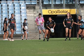 Cronulla Sharks v Penrith Panthers U18 Tarsha Gale Cup Womens Rugby League Action (Photo : steve montgomery / OurFootyTeam.com)