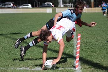 St. George Dragons v Cronulla Sharks Harold Matthews Rnd 9 Action (Photo : steve montgomery / OurFootyTeam.com) 