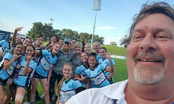 Steve Montgomery with his Trademark Selfie TeamPhoto Canterbury-Bankstown BULLDOGS Cronulla Sharks Tarsha Gale Cup u18 Girls Rugby League Trial Match Action (Photo : steve montgomery / OurFootyTeam.com)