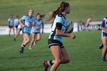 Canterbury-Bankstown BULLDOGS v Cronulla Sharks Tarsha Gale Cup u18 Girls Rugby League Rnd 9 Action (Photo : steve montgomery / OurFootyTeam.com)