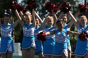 The Hills SHS CHEERLEADERS at the Arrive alive Cup (Photo : ourfootymedia)