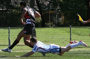 Endeavour SHS v The Hills SHS AaC '09 Qtr Final action (Photo : ourfootymedia)