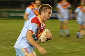 Sam Barakett run at the Gymea defence - De la Salle Vs Gymea Gorilla's Rnd 3 at Shark Park ( Photo : ourfooty media)