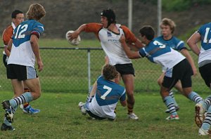 Good off load - Sharks U 15's Vs FWAS (Photo : ourfooty media)