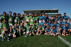 Sharks U 15 with the Cobra's after last years Shark Park game (Photo : ourfootymedia)