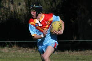 De La Salle Vs Engadine Dragons U 15a's Rnd 17 action ( Photo : ourfooty media ) 