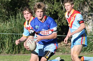 De La Salle Vs Engadine Dragons U 15a's Rnd 17 action ( Photo : ourfooty media ) 