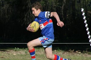 De La Salle Vs Engadine Dragons U 15a's Rnd 17 action ( Photo : ourfooty media ) 