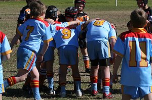 De La Salle Vs Yarrawarra Tigers U 8B's action (Photo's : ourfooty media) 