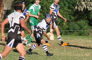 Cameron Paddy, the little general - Gymea Vs Cronulla U15A's Rnd 5 (photo : ourfooty media)