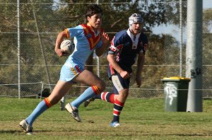 Jesse Faye with plenty of room - - U15A's Roosters Vs De La Salle (Photo : ourfooty media)
