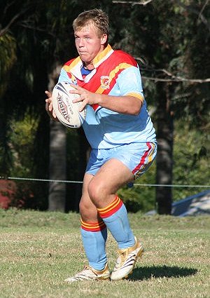 Zac Wedersweiler runs at the Menai line - U15A's Roosters Vs De La Salle (Photo's : Steve Montgomery / OurFootyTeam.com)