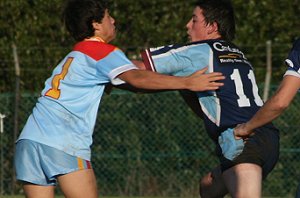 Jesse Faye lays on a tackle - De la Salle Vs Aquinas Colts Rnd 9 (Photo : ourfooty media)
