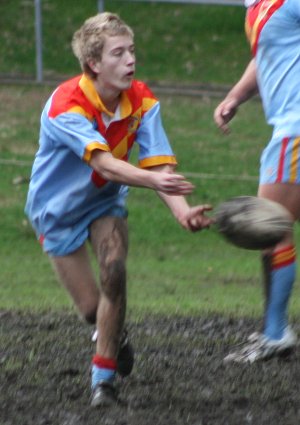 Engadine Dragons v De La Salle UNDER 16A's aCTioN (Photo : ourfooty media)