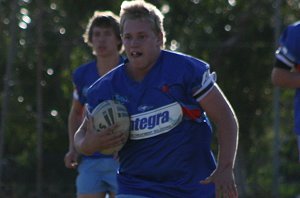 Brett Denford on the attack - Menai Roosters v Engadine Dragons Rnd 6 U16A's ACTioN (Photo's : ourfooty media)