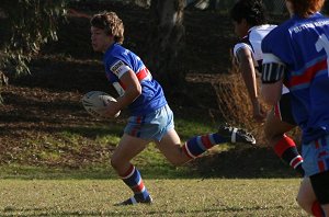 Brad Ring make a good break & heads for the try line - Menai Roosters v Engadine Dragons Rnd 6 U16A's ACTioN (Photo's : ourfooty media)
