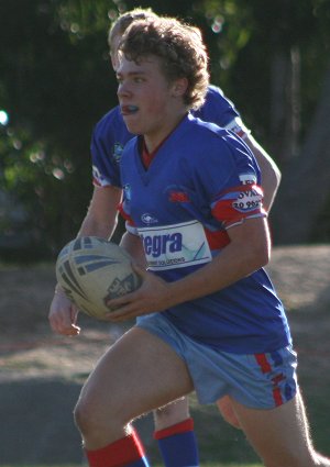 Jordan Dow on the burst - Menai Roosters v Engadine Dragons Rnd 6 U16A's ACTioN (Photo's : ourfooty media)