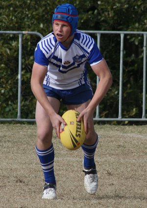 Sharks Knockout's Under 16's Grand Final - Engadine HS v Heathcote HS action (Photo : ourfooty media)