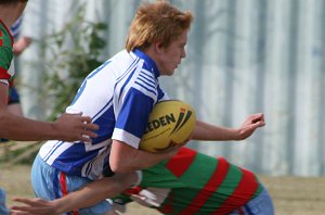 Sharks Knockout's Under 16's Grand Final - Engadine HS v Heathcote HS action (Photo : ourfooty media)