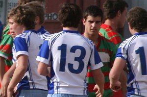 Sharks Knockout's Under 16's Grand Final - Engadine HS v Heathcote HS action (Photo : ourfooty media)