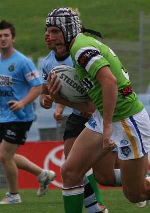 SIMON Lienesch on the burst - Cronulla v Canberra HMC Rnd 8 aCTioN (Photo's : ourfooty media)